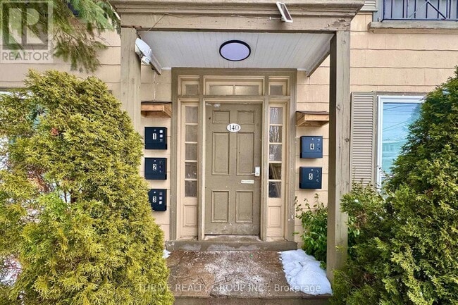 Building Photo - 140 Ridout St S