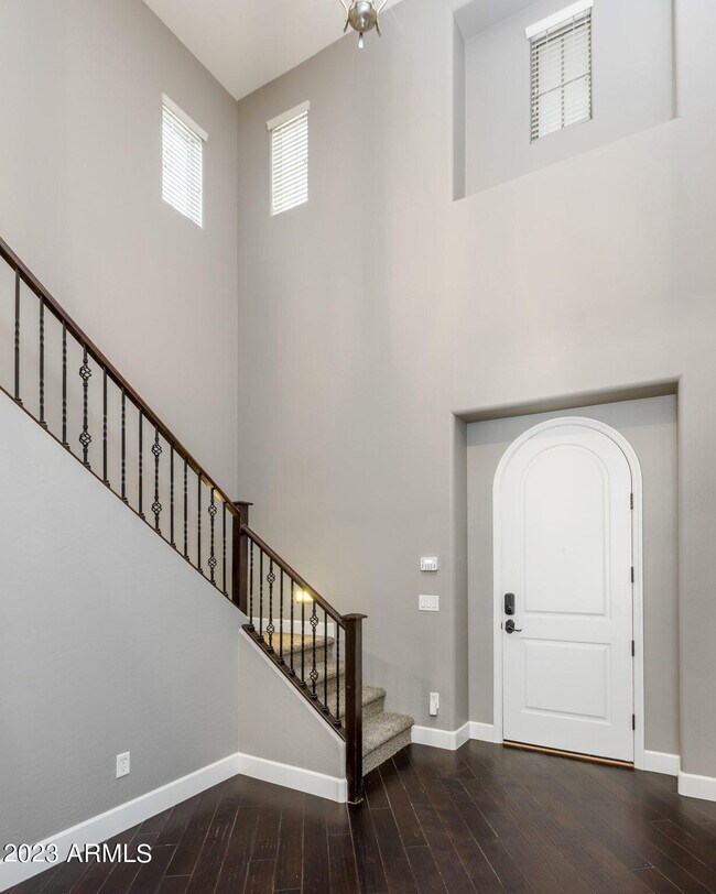 Building Photo - 1311 S Ponderosa Dr