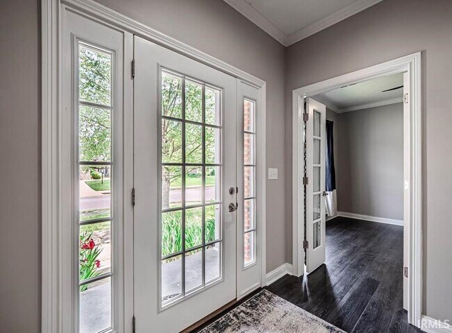 Building Photo - 2747 Thornhill Dr