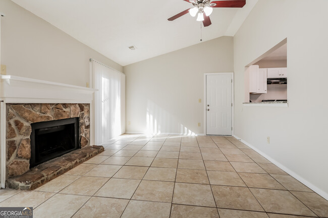Building Photo - 4694 Garden Hills Dr