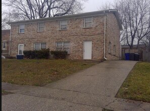 Building Photo - 413 Chapman Ct