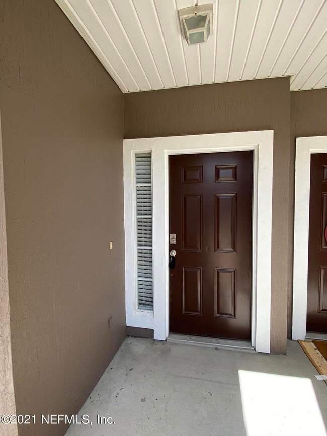 Building Photo - 445 Scrub Jay Dr