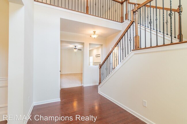 Foto del edificio - 4 br, 3.5 bath House - 8151 Old Pope Lane