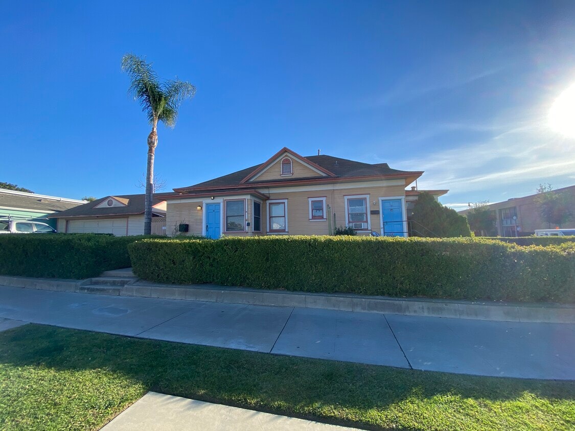Primary Photo - 193 N Lemon St