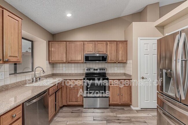 Foto del edificio - 7392 W Topeka Dr