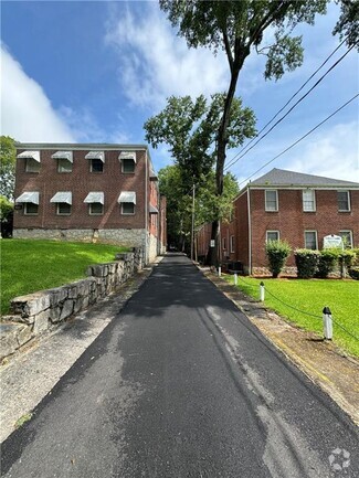 Building Photo - 60 Delmont Dr NE