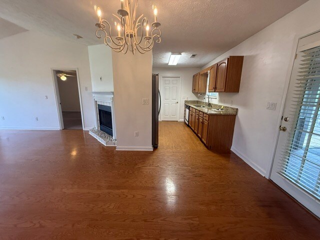 Foto del edificio - 1740 Country Meadows Dr
