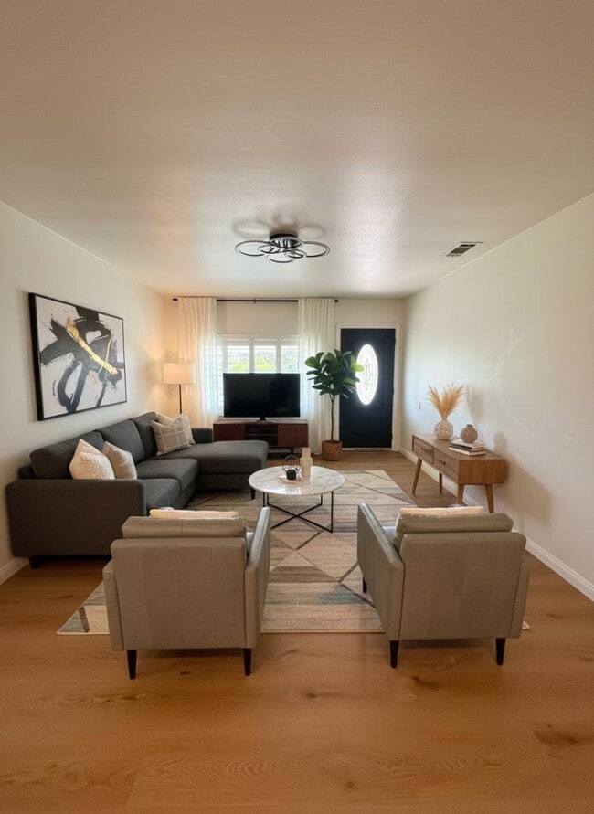 Foto del edificio - 9741 Homestead St