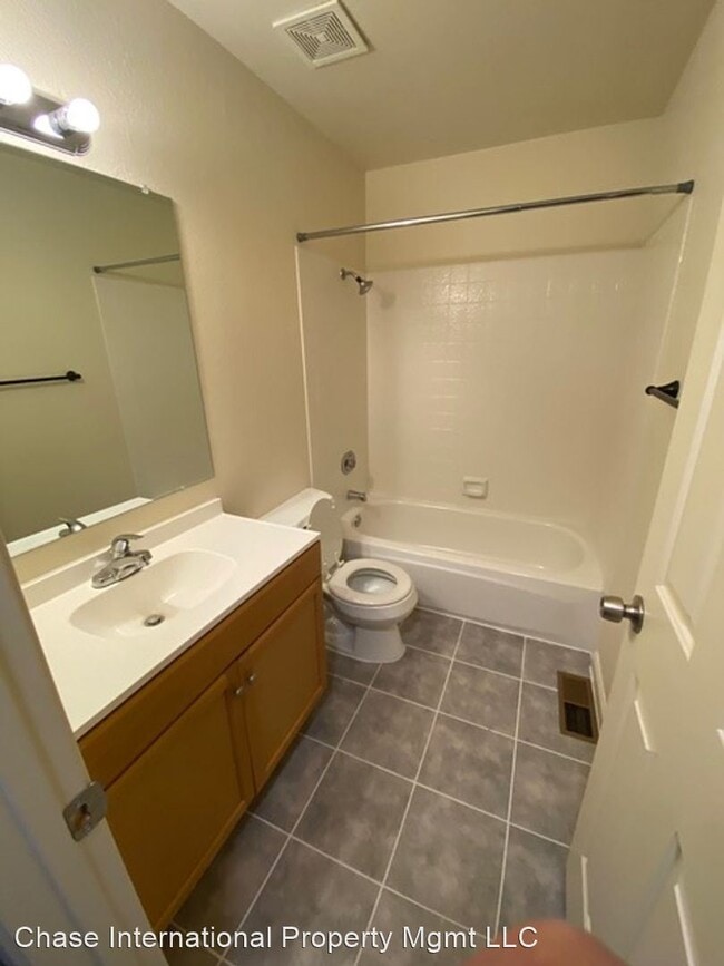 Building Photo - 3 br, 2 bath House - 6470 Lotus Street