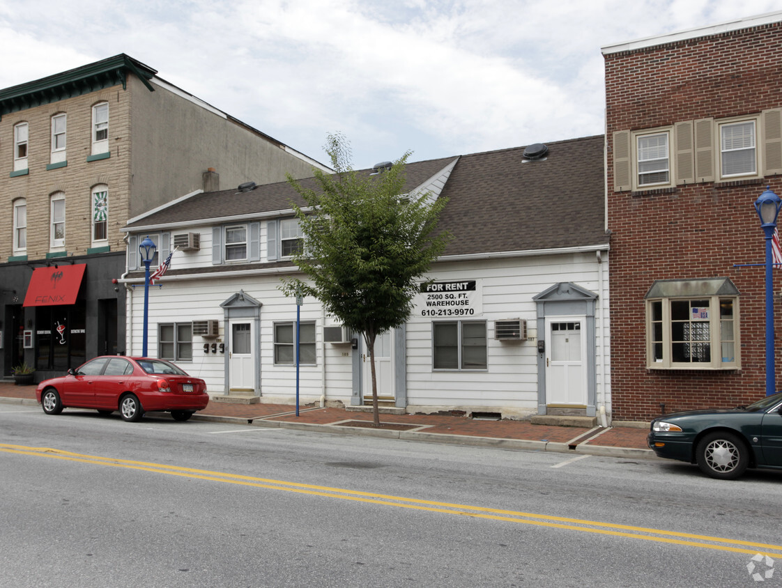 Primary Photo - 187-191 Bridge St