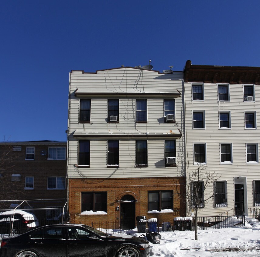 Building Photo - 241 Irving Ave