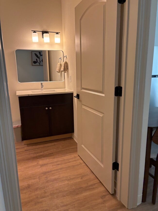 Building Photo - Pinnacle Residences