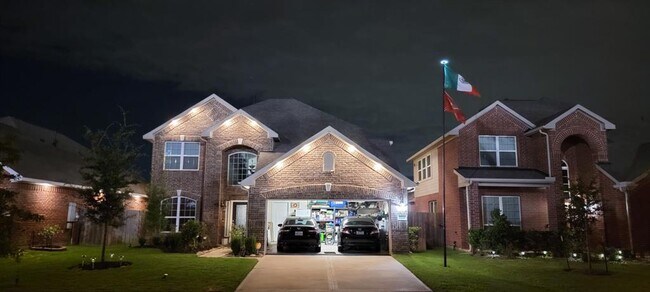 Foto del edificio - 2534 Pines Pointe Dr