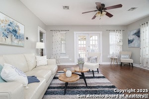 Building Photo - 420 W Lullwood Ave