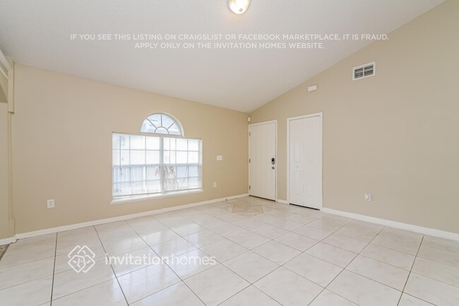 Foto del edificio - 2419 Parsons Pond Cir