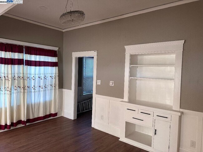 Foto del edificio - 1650 E Lindsay St