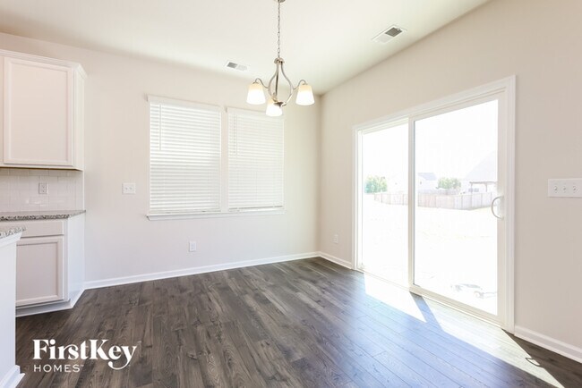 Building Photo - 615 Goldburn Wy