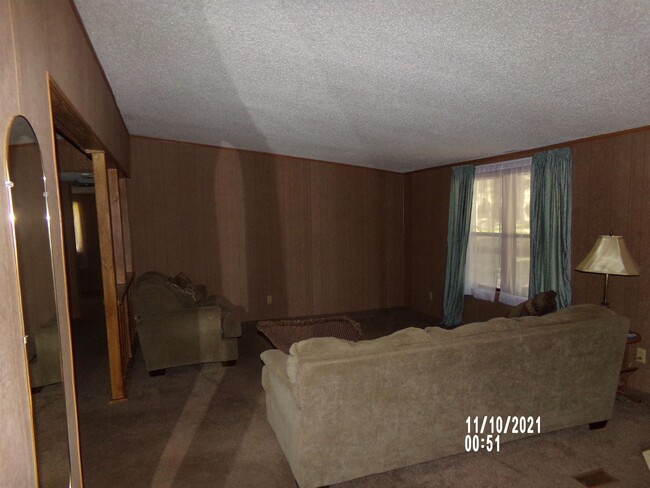 Foto del edificio - 1628 Silver Lake Rd