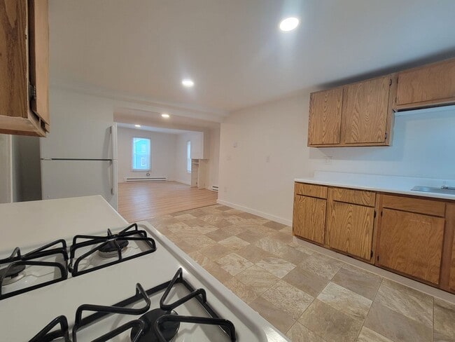 Foto del edificio - 510 N Albany St