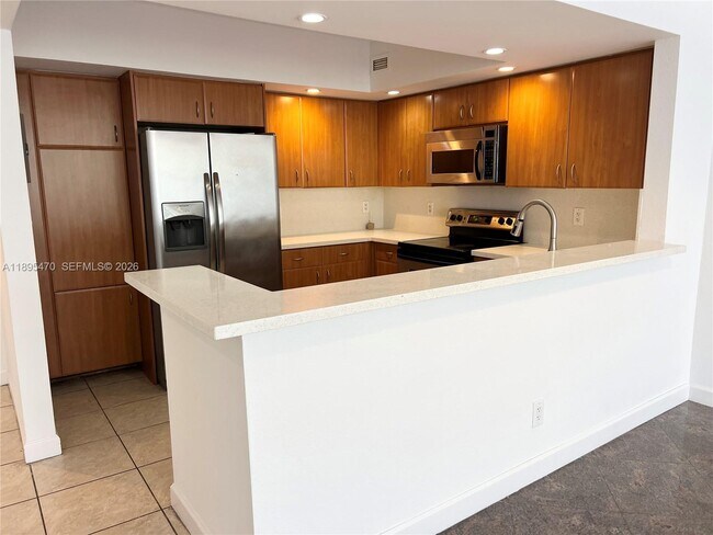 Foto del edificio - 5600 Collins Ave