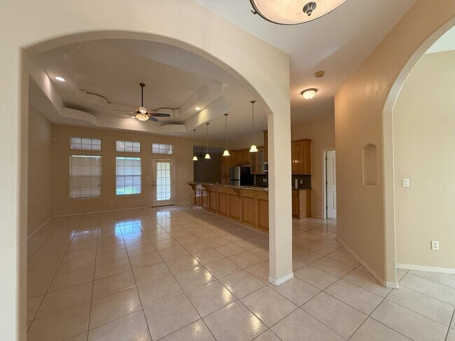 Foto del edificio - 2903 Leslie St