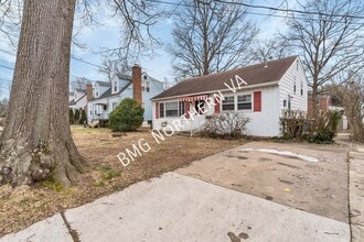 Building Photo - 5722 4th St S