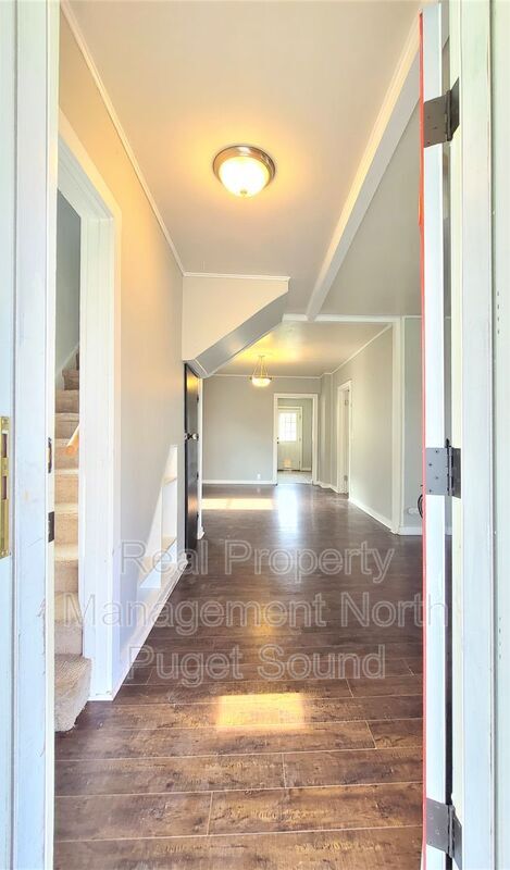 Foto del edificio - 1112 E Marine View Dr