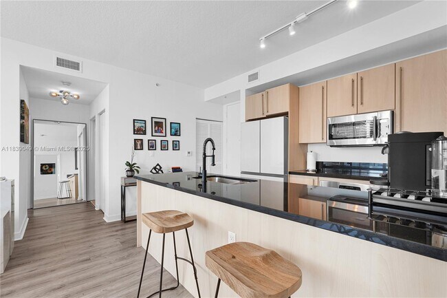 Foto del edificio - 1111 SW 1st Ave