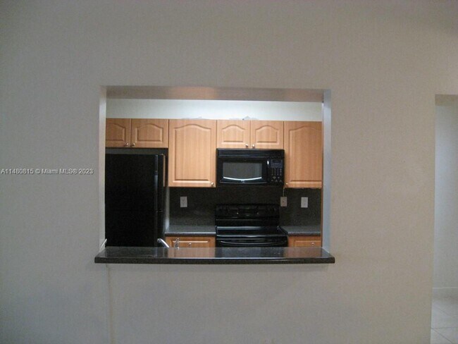 Foto del edificio - 4650 NW 97th Ct