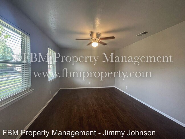 Building Photo - 4 br, 1.5 bath House - 304 Clary Dr