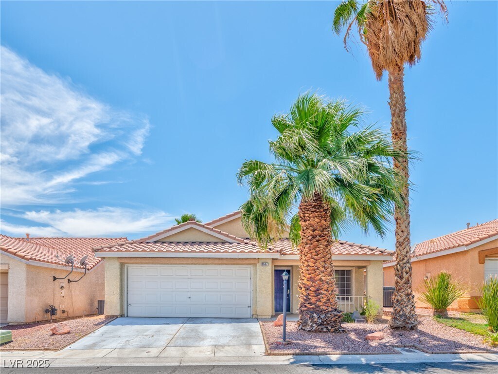 Foto principal - 5537 Oakwood Ridge St