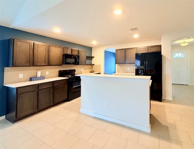 Building Photo - 6807 Bardsdale Ct