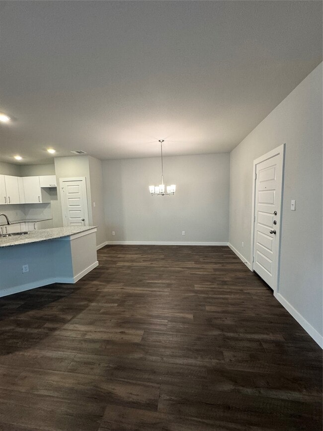 Building Photo - 9906 Grosbeak Ln