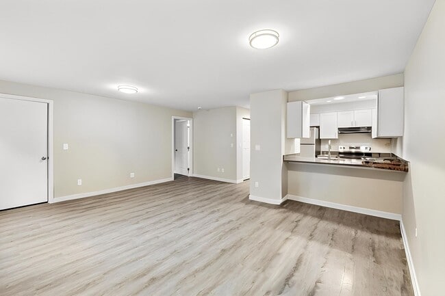Interior Photo - 3030 Lake City