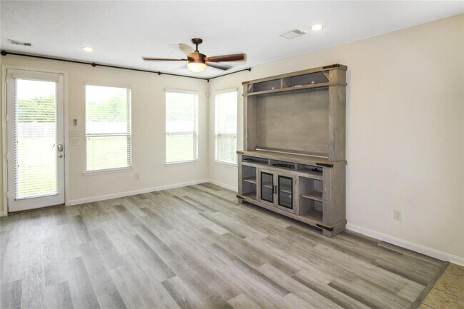 Building Photo - 4519 Ashberry Pine Ln