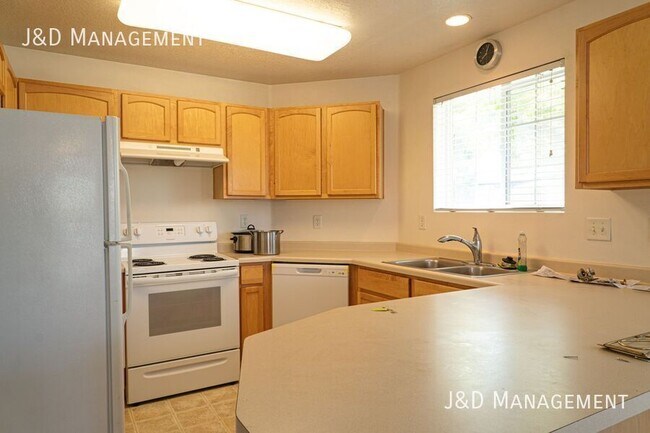 Foto del edificio - 1645 Vivante Way