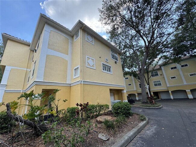 Foto del edificio - 1967 Legacy Cove Dr
