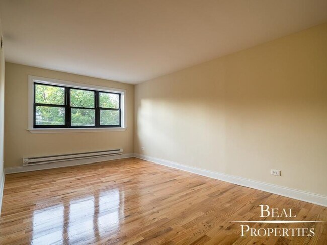 Foto del edificio - 1 bedroom in CHICAGO IL 60614