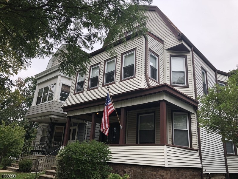 Primary Photo - 209 Hillside Ave