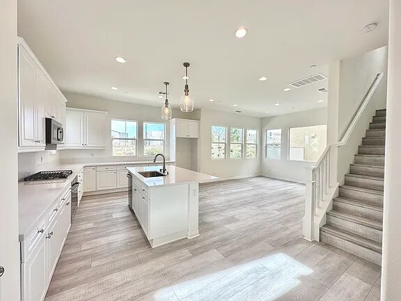 Foto del edificio - 27104 White Sage Ct