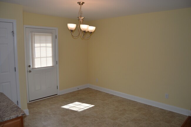 Foto del edificio - 132 Springfield Rd