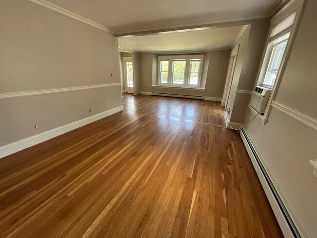 Foto del edificio - 47 Channing Rd