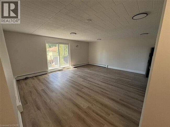 Building Photo - 6287 O'Neil St