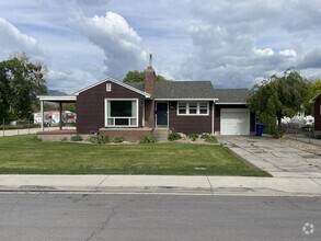 Building Photo - 1032 N 300 W