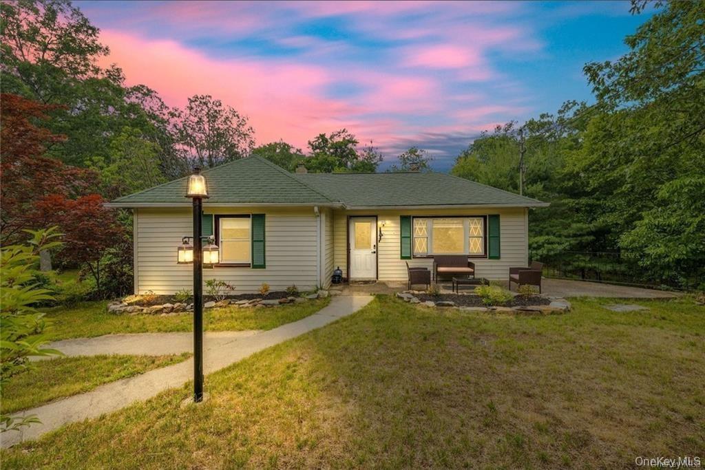 Foto principal - 450 Rye Hill Rd