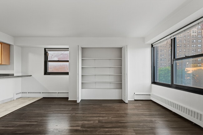 Foto del edificio - 6030 N Sheridan Rd