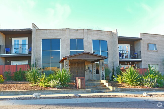 Desert Atrium Apartments Tucson Az Building Photo Desert Atrium Apartments
