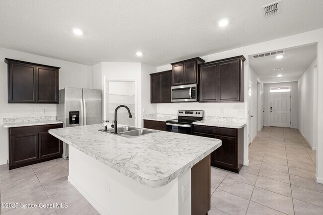 Building Photo - 4641 Talbot Blvd