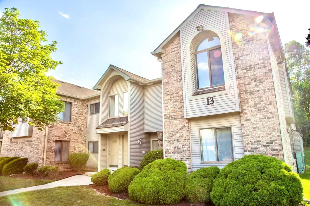 42785 Lilley Pointe Dr, Canton, MI 48187 Condo for Rent in Canton, MI