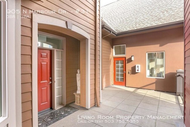 Building Photo - 3 bedroom in Portland OR 97217